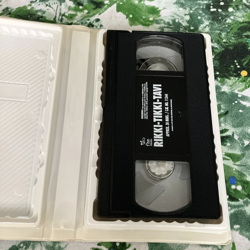 Rikki Tikki Tavi VHS Video Tape 1999 Animated Clamshell Chuck Jones Orson Welles - Image 3 of 3