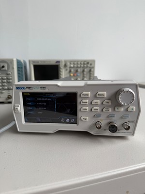 Rigol DG811 - 10 MHz Function / Arbitrary Waveform Generator, 1 Channel