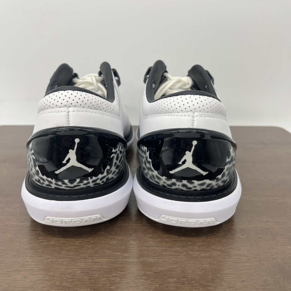 【新品】JORDAN ADG 4 ジョーダン DM0103-110 国内正規品 Amazon | [ナイキ] ジョーダン ADG 4 JORDAN ADG 4 ホワイト
