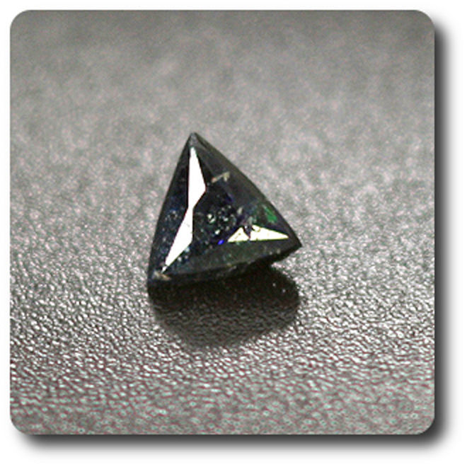 Azurite USA de 0.18 cts : véritable pierre brute de collection bleue