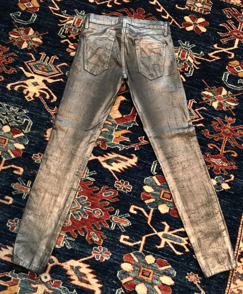 Pantalones de mezclilla ajustados Current Elliott grises recubiertos de plata de algodón talla 24 $998 Foto 4 de 4