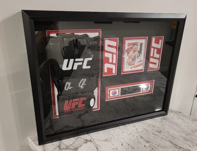 框架你签名亲笔签名 UFC 手套 CONOR MCGREGOR JON JONES KHABIB 1/1 签名 — 第 4/4 张图片