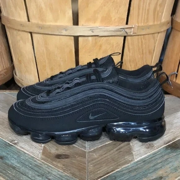 Vapormax 97 triple best sale black