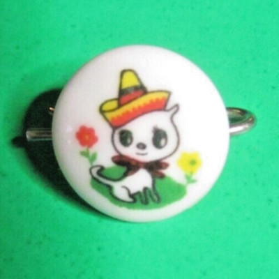 Vtg STREAMLINE LITTLE BO-TIQUE SOMBRERO KITTY CAT NOVELTY KIDDIE BUTTON-9/73
