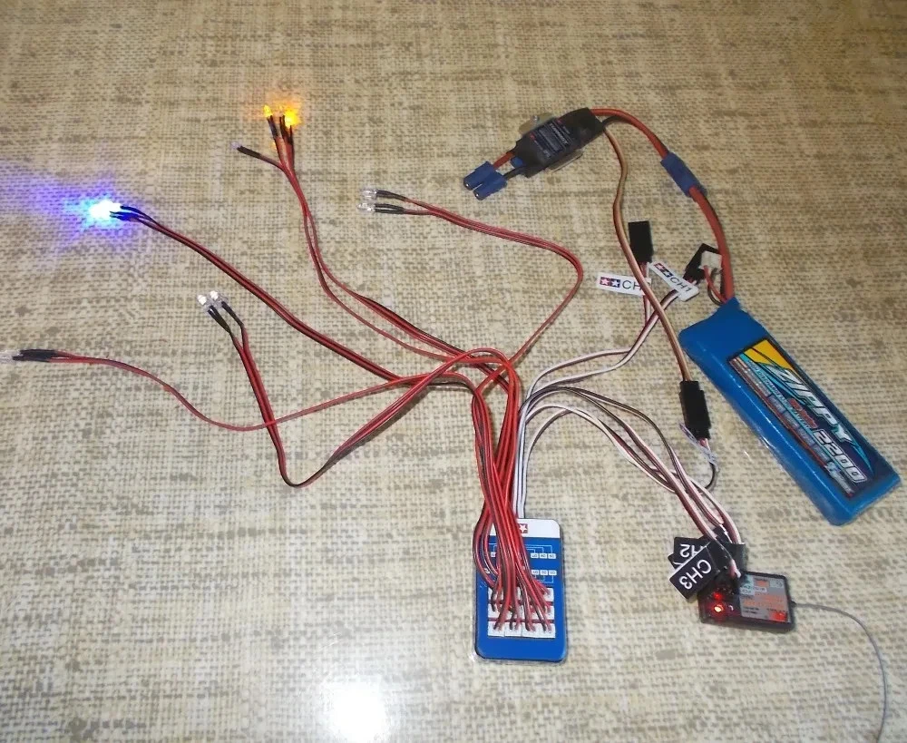 LUCI ABBAGLIANTI LED luminose e vibranti per fanali posteriori moto EUR