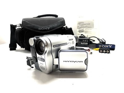 SONY DCR-TRV255 Digital8 Tape Digital Video Camera HANDYCAM Complete Working Set