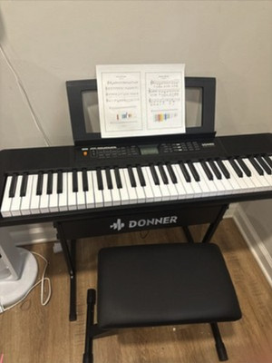   Donner DEK-200 61 Key Electronic Keyboard With Stool Stand 300 Tones 50 Demo