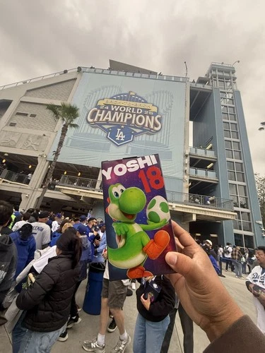 2026 Yoshi LA Dodgers Super Mario Brothers SGA Bobblehead Nintendo Movie