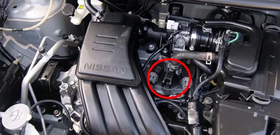 Tapa de aceite apta para Nissan Micra K13 / Almera Versa Sunny N17 / Navara NP300 D23 Foto 3 de 4