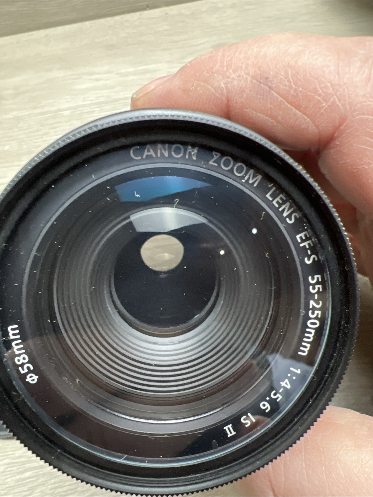 Canon Zoom Lens EF-S 55-250mm f/4-5.6 IS