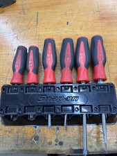 SNAP ON TOOLS USA 6pc RED Soft Grip Combination Screwdriver Set SGDX60BR
