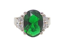 Green oval cubic zirconia stone ring with all clear CZ stones on each side SZ 7