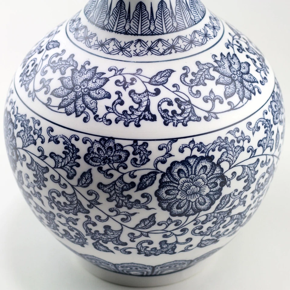 Chinesische Vase, blau-weiß China Porzellan matt, stilvolle Porzellanvase 34 cm - Bild 4 von 4