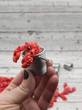 Wiggly Lobster Keychain: Fidget Toy with Lobster Bucket