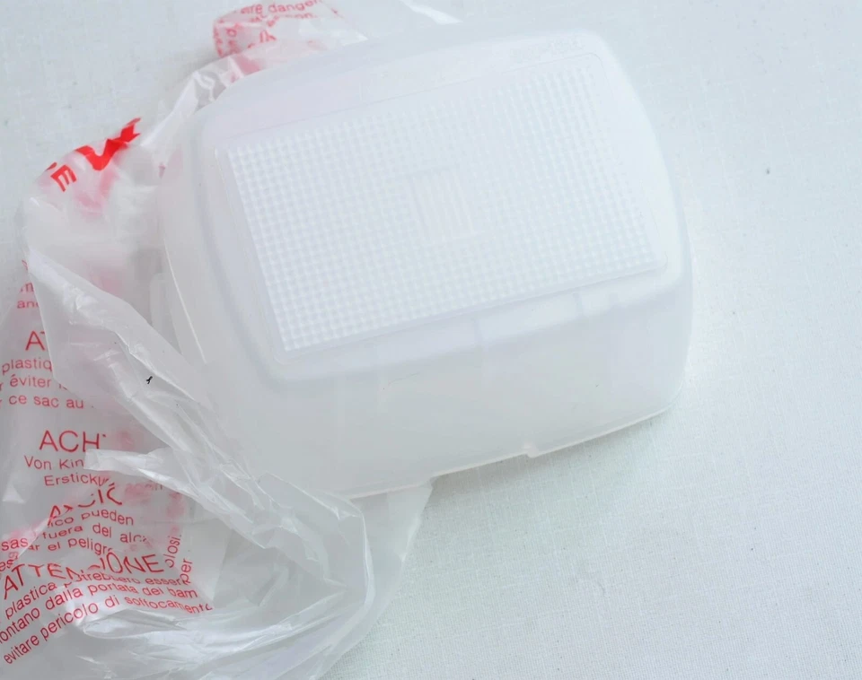 Domo de difusión de flash gran angular Nikon OEM SW-13H para Speedlight SB-900/910 Foto 2 de 2