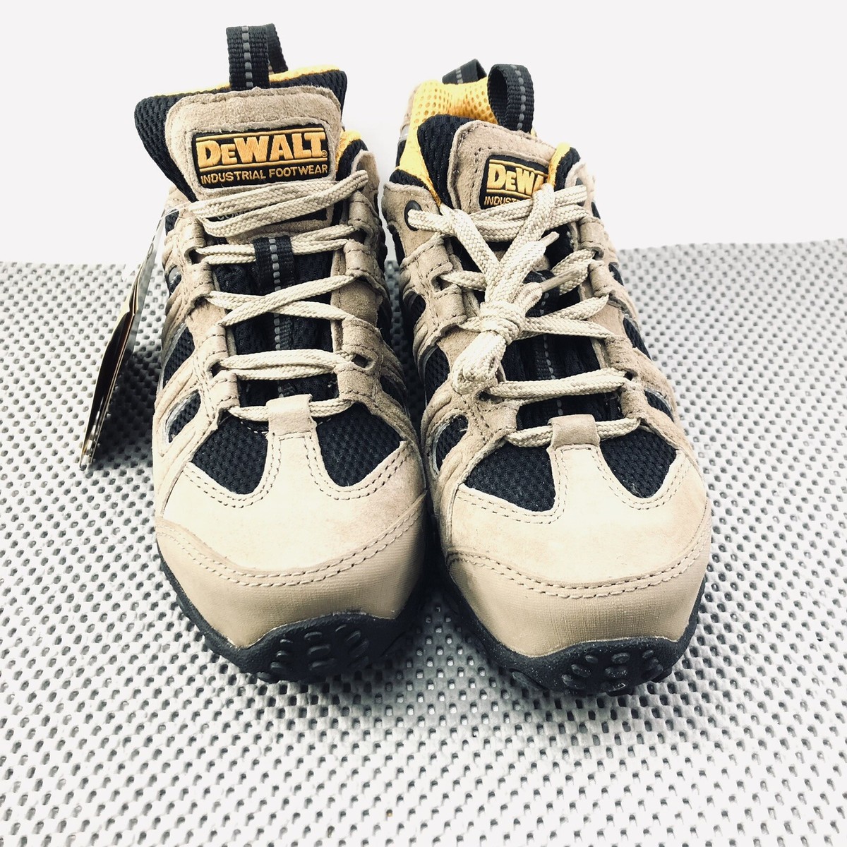 Dewalt D91104 Mens High Performance Lightweight Hiker/Work Shoe