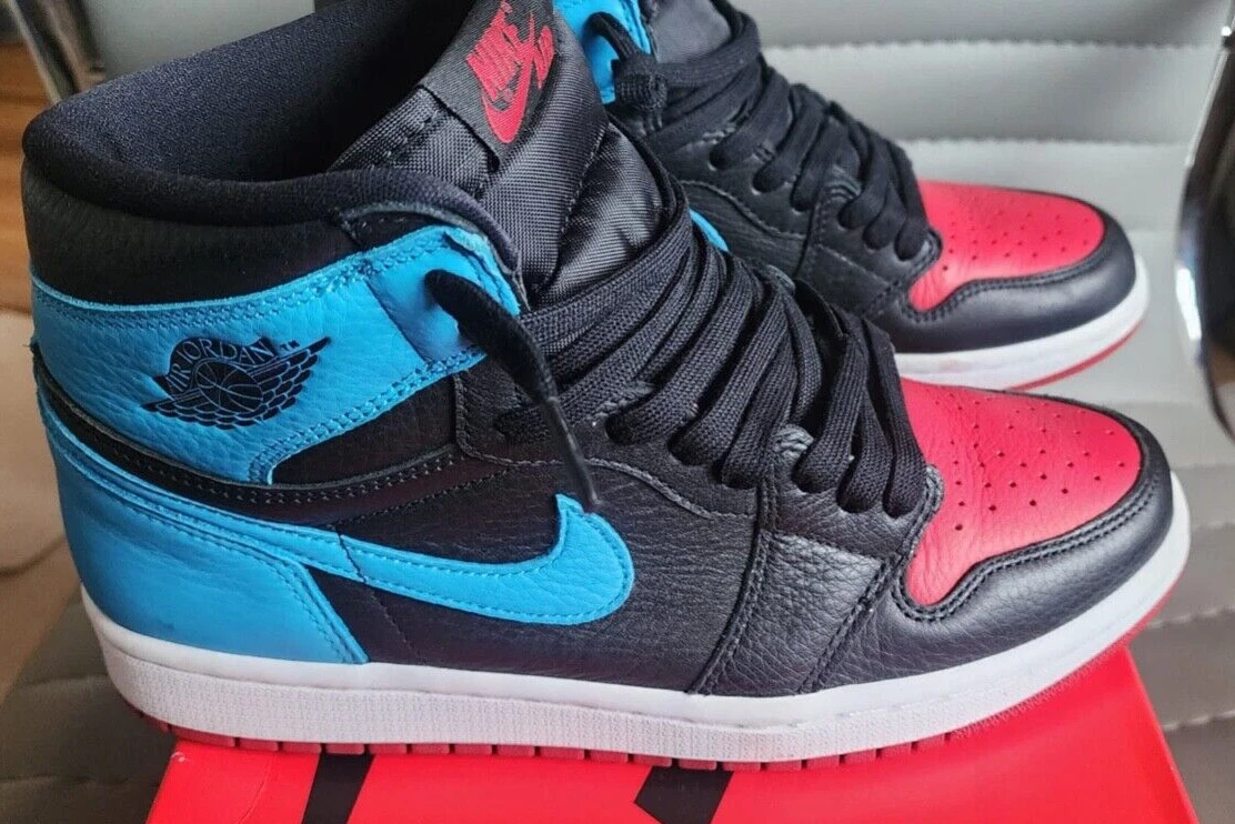 Nike Air Jordan 1 High OG nero blu polvere rosso