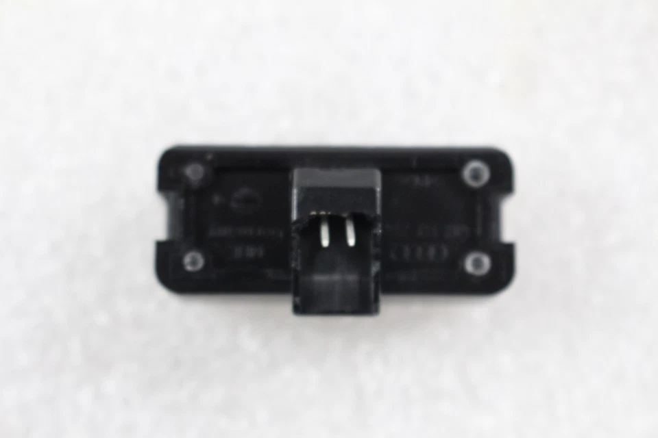 Lamborghini Gallardo Spyder, Passenger Bag Light, Used, P/N 407919234 - Image 4 of 4