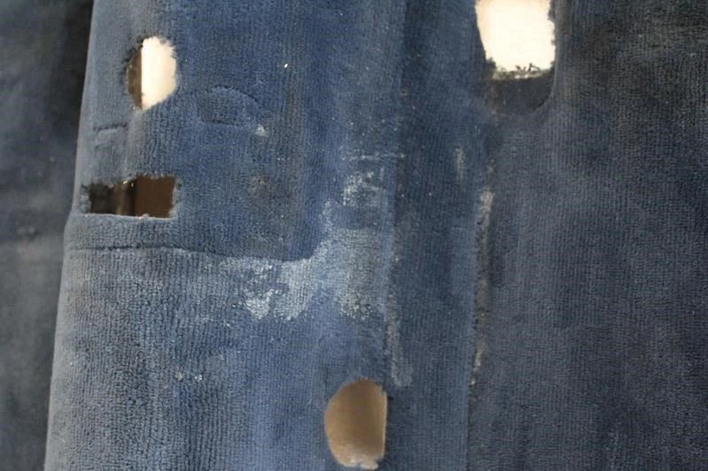 1986 1987 1988 1989 MERCEDES 420SEL REAR CARPET FLOOR BLUE - Image 2 of 4