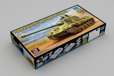 Pz.Kpfw.VI Sd.Kfz.182 Tiger II (Henschel 105mm) / 1:16 - Trumpeter / 00949