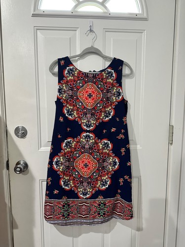 Altard State Sleeveless Shift Dress With Vibrant Paisley Print Size M Navy/Multi - Picture 3 of 6