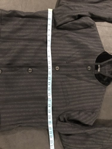 Chaqueta a rayas de John Varvatos. 54, EE. UU. 44. $1498 - Imagen 5 de 8
