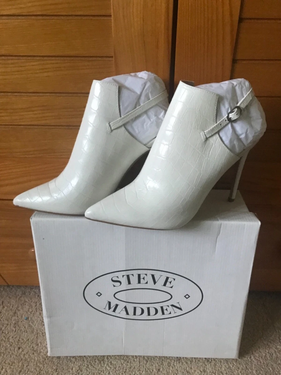 Steve madden deals white leather shoes