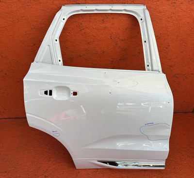 2018 2019 2020 2021 2020 2021 2022 2023 VOLVO XC60 RIGHT PASSENGER REAR DOOR OEM