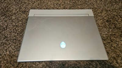Dell Alienware X14 R2 Silver 165Hz QHD+ 2.4 GHz i7-13620H 16GB 1TB SSD RTX 4060