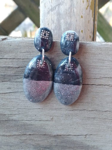 Handcrafted Stud Earring Necklace Set Polymer Clay Silver Chain Black - Afbeelding 9 van 10