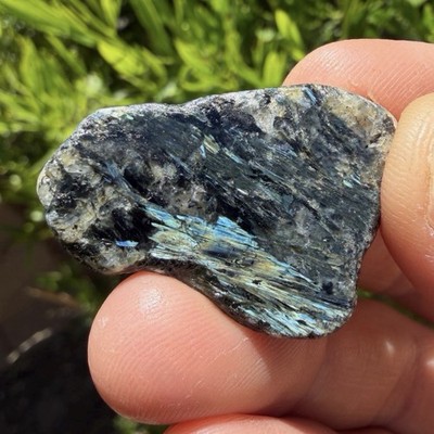 Nuummite Crystal Finland, Genuine Sorcerer s Stone, Iridescent Stone, 11.11g