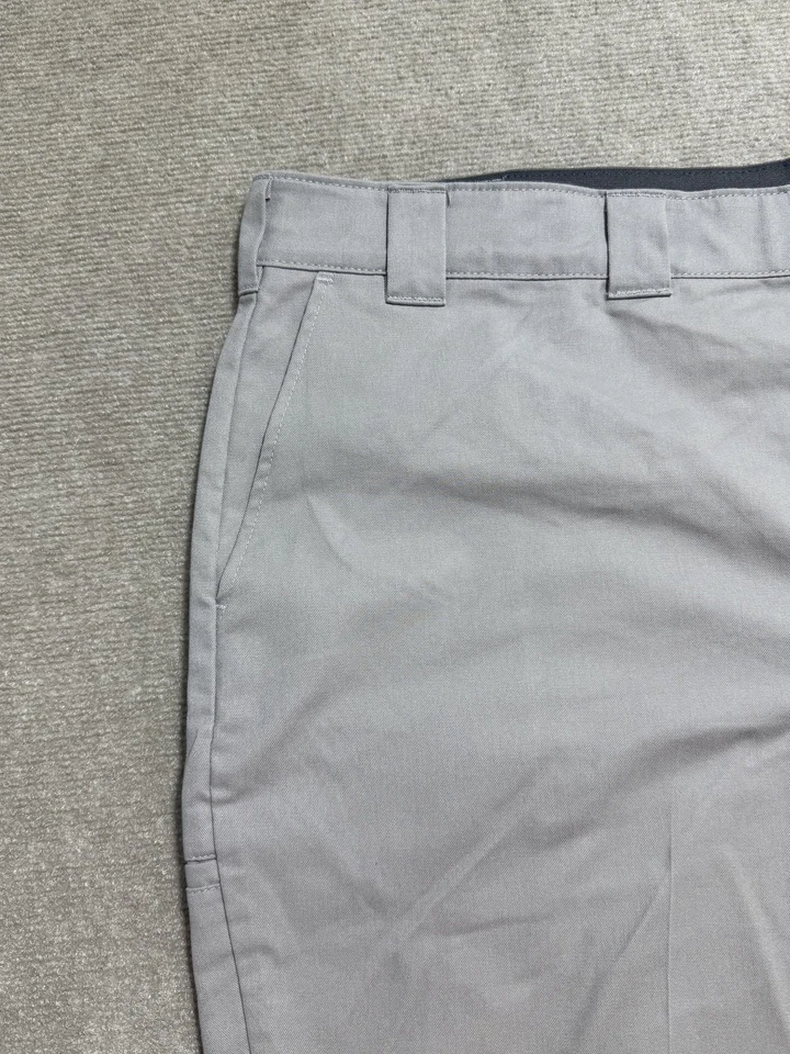 Dickies FLEX Shorts Mens 34 Gray Workwear Uniform Classic Fit Durable WR860SM - Image 3 of 4