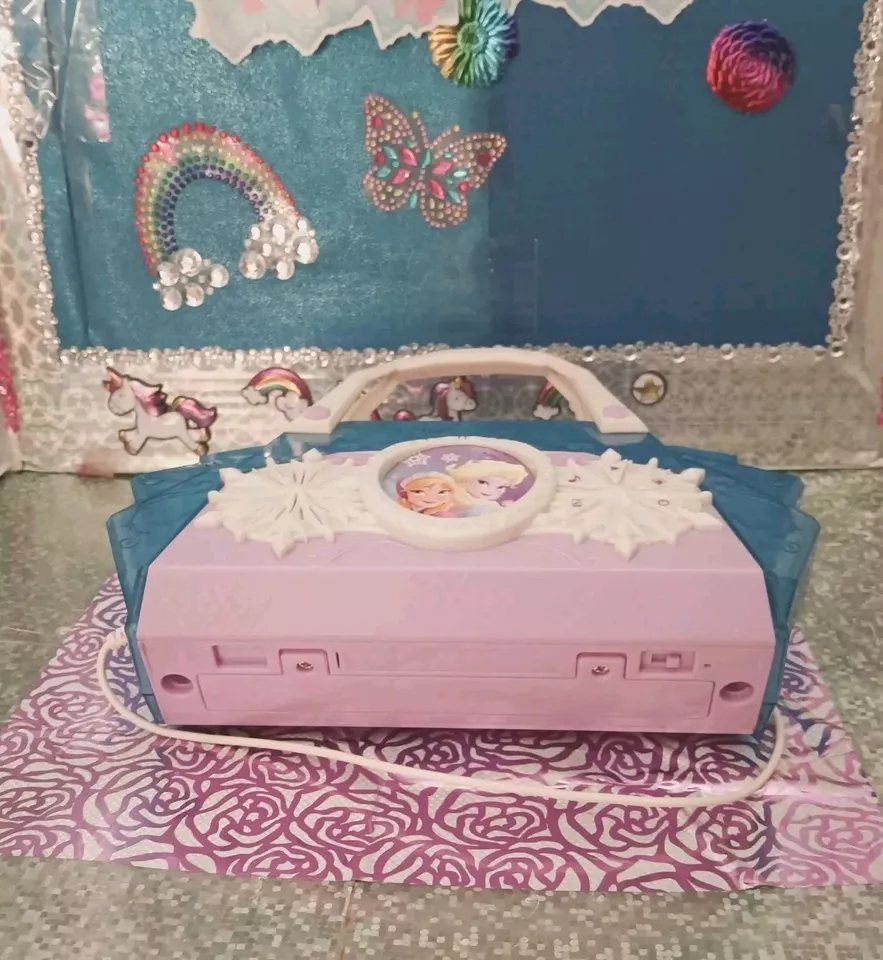 🦄Disney /Frozen/Anna & Elsa "Cool Tunes" Sing Along Purse MP3 Karaoke/Boom Box! - Image 3 of 4