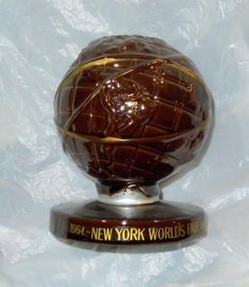 1964 NEW YORK WORLD'S FAIR CERAMIC BANK
