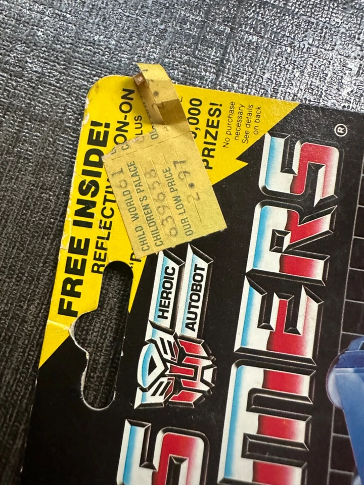 Vintage G1 Hasbro Transformers Minibot Pipes Bubble still Almost Attached New - Image 4 of 4