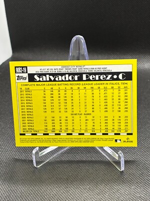 2025 Topps Series 2 #90B2-19 35th Anniversary Nice Salvador Perez