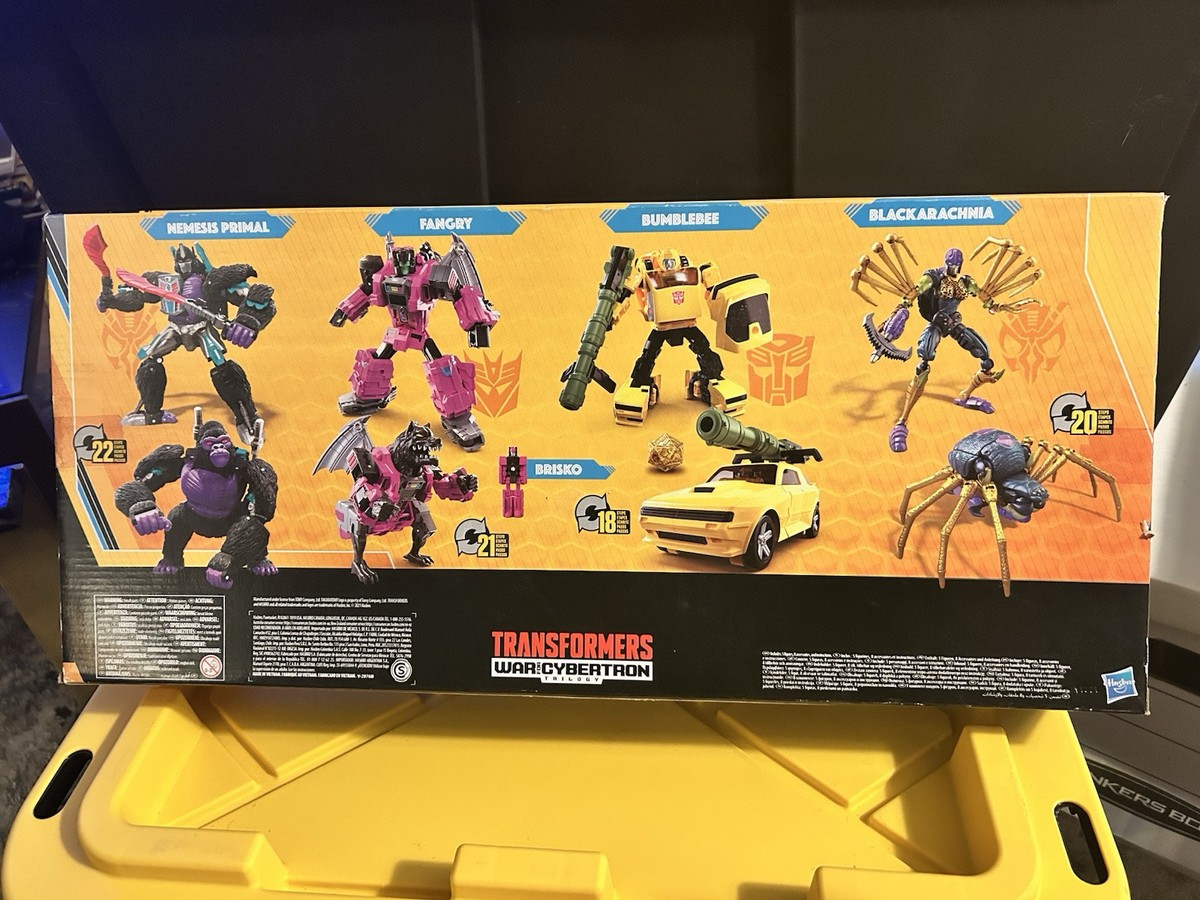 Hasbro Transformers Buzzworthy Bumblebee Worlds Collide 4-Figure