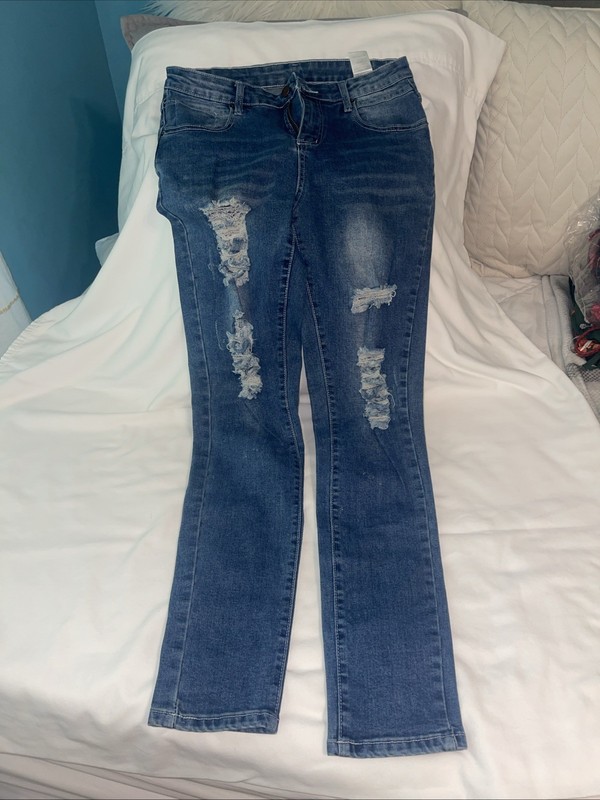 Women’s Distressed Jeans, Size Small 4-5