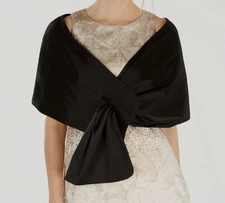 Calvin Klein Women's Black Pull-Through Shawl Size M