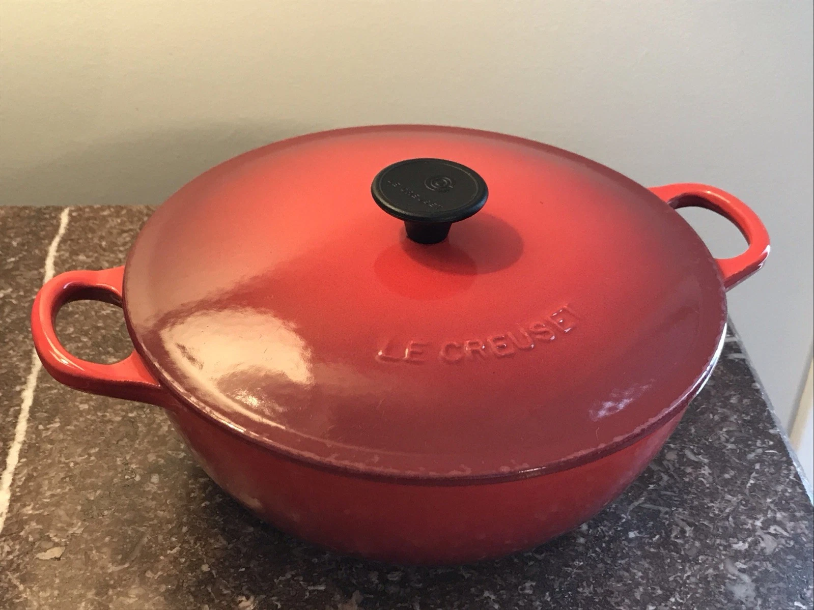 Le Creuset 22 2.5” Qt Dutch Oven Soup Pot Cerise Made In France