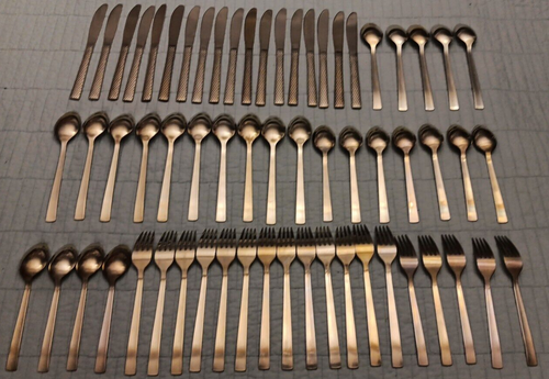 Lotto di 62 posate miste color oro resistente martellato inox - Foto 12 di 22
