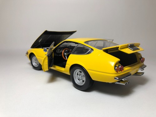 1/18 KOSHO Ferrari 365GTB/4 Daytona '69 (YELLOW) - Picture 22 of 23