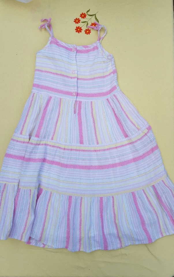 Girls summer dress, Never Worn,  lined age 5-6 - Image 2 of 4