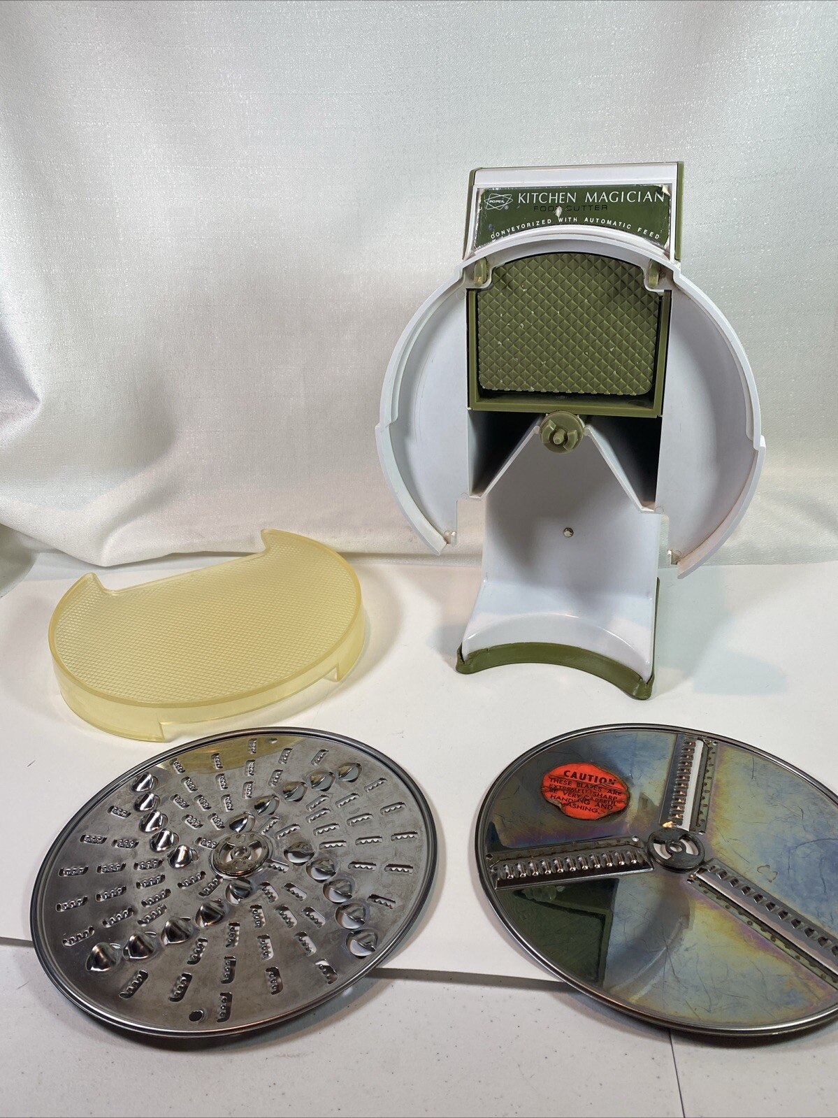 Vintage 1970s Popeil's Kitchen Magician Food Cutter Slicer Shredder