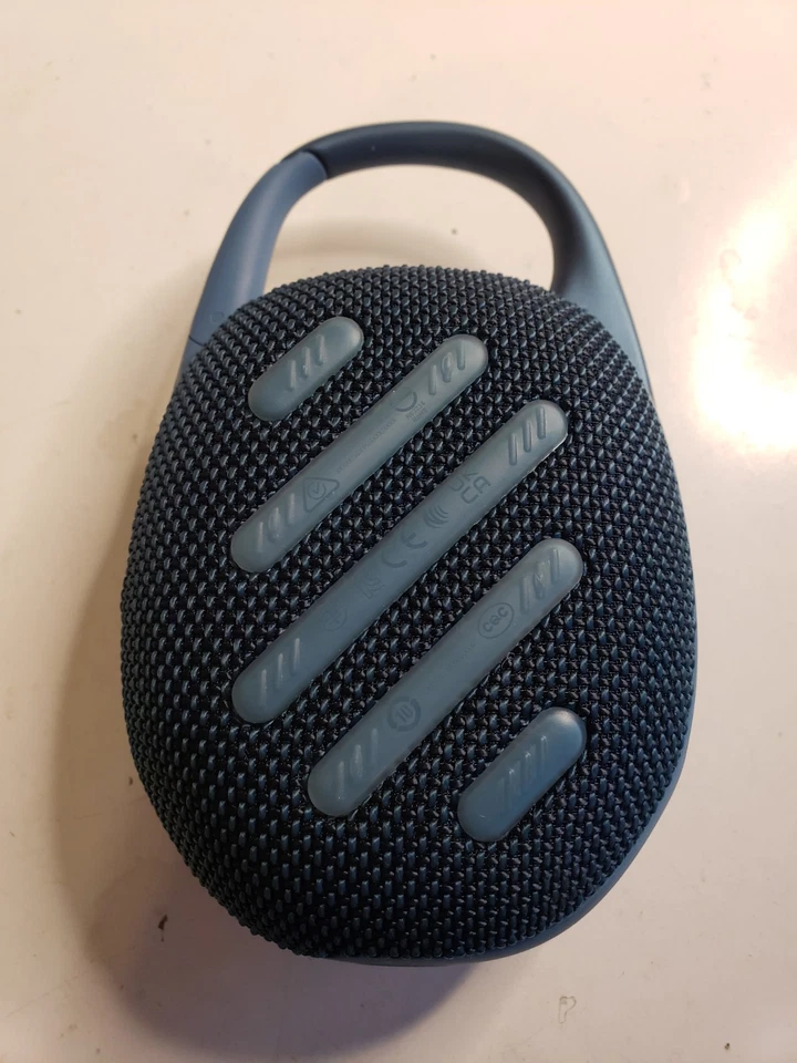 JBL Clip 5 Portable Wireless Bluetooth Speaker Blue JBLCLIP5BLUAM - Image 2 of 4