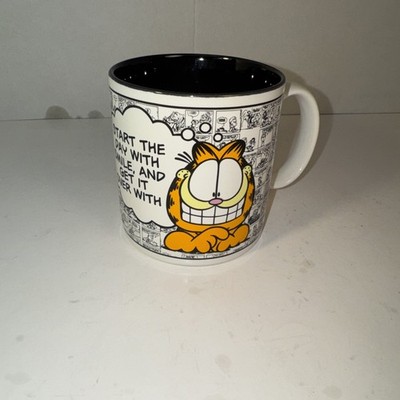 VTG Enesco GARFIELD Cat Mug ''START THE DAY WITH A SMILE...'' Comic Strips KOREA