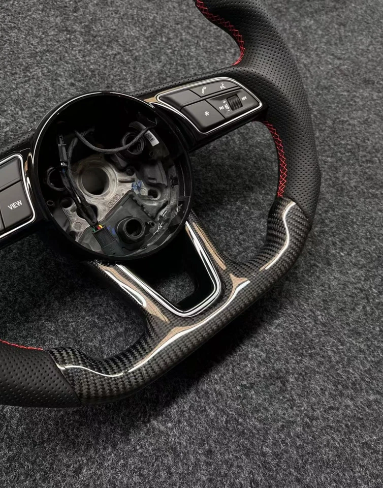 Volante de fibra de carbono para Audi A4 A5 A7 Q5 Q7 personalizado Foto 3 de 4