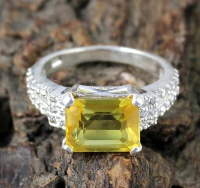 Naturel Jaune Saphir 8.59 CT Émeraude Coupe Gemme Bague Certifié Voir Vidéo - Photo 1/4