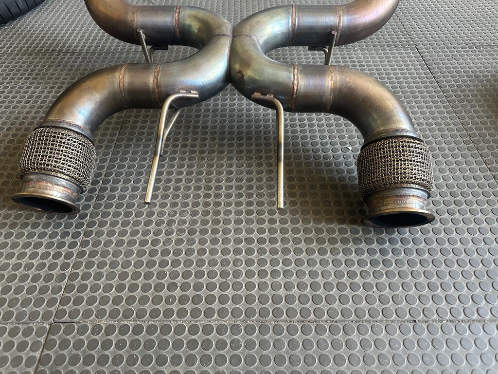 Picture 2 of 5