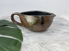 Studio Art Pottery Stoneware Gravy Boat Handmade Sauce Handle Spout Vintage KS